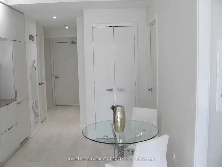 159 Dundas St E #2602 — Photo 6