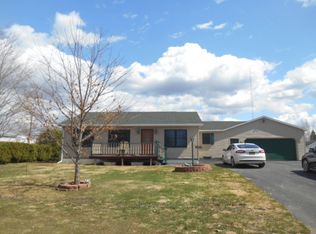 35 Meadow St, Massena, NY 13662