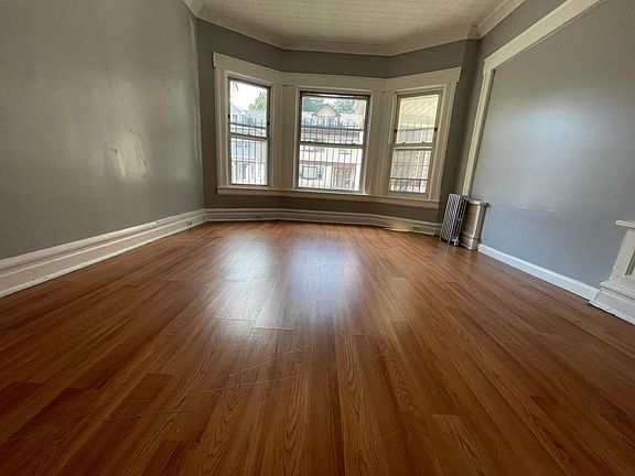 4th image of 384 Sanford Ave Floor 1