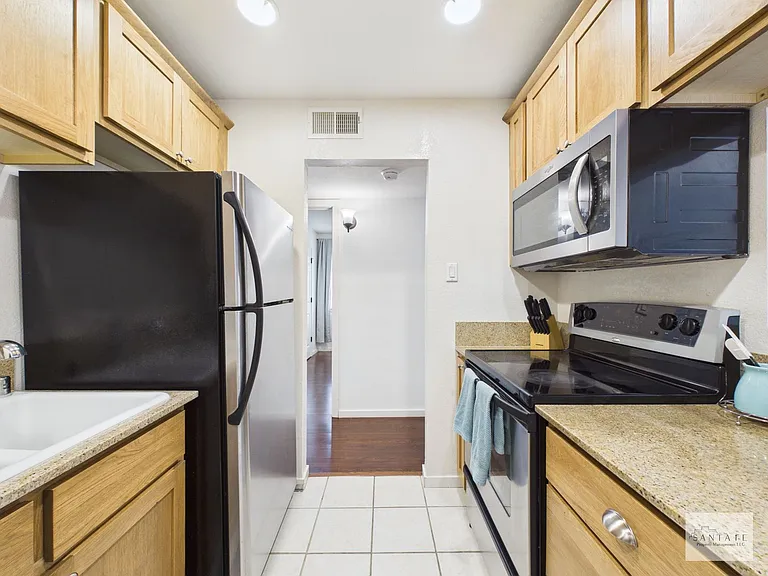 601 W San Mateo Rd #70 — Photo 10