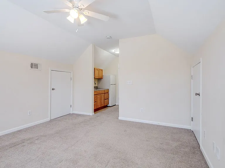 16 Castello Ave — Photo 29