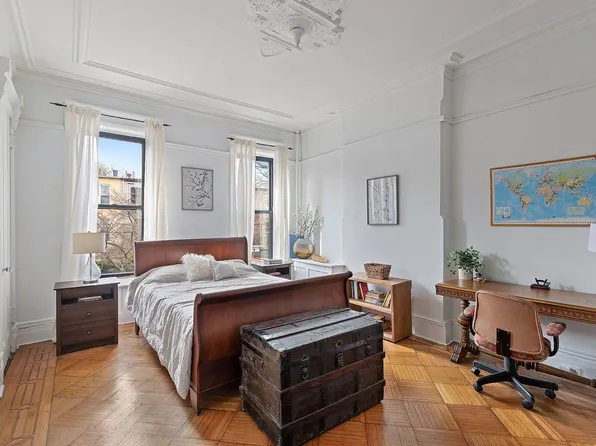 156 Bainbridge Street 1 image 2 of 11