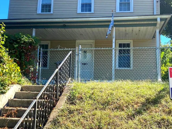 22 Main St, Swedesboro, NJ 08085