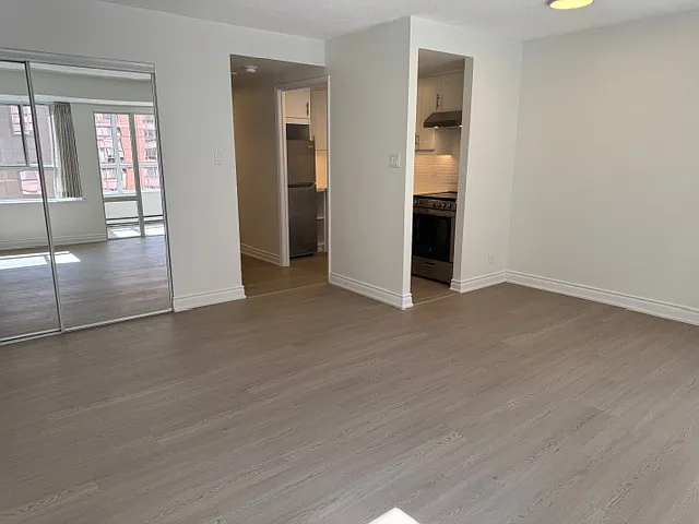 711 Bay St #1318 — Photo 17