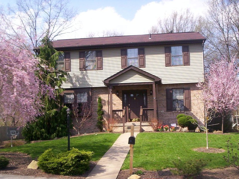 Move in - pristine condition!