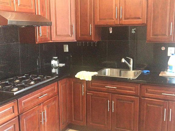 2nd image of 2153 E 13th St APT 2F