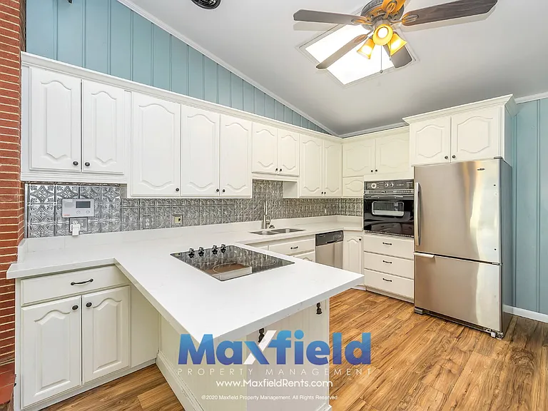 2139 E 1300 S — Photo 11