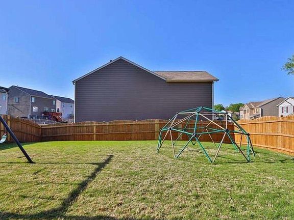 3rd image of 41 Thimbleberry Dr