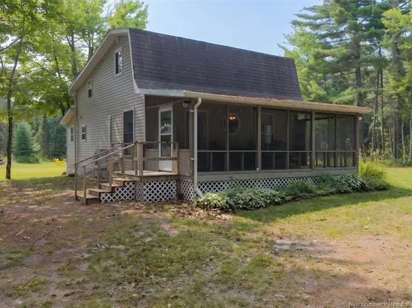 9 Norman Rd, Wickham, NB E5T 1K7