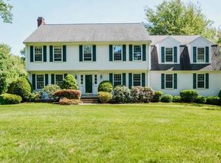 40 Quail Run Rd, North Andover, MA 01845