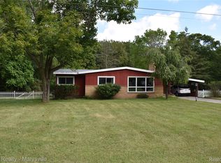 7710 Sparling Rd, Goodells, MI 48027