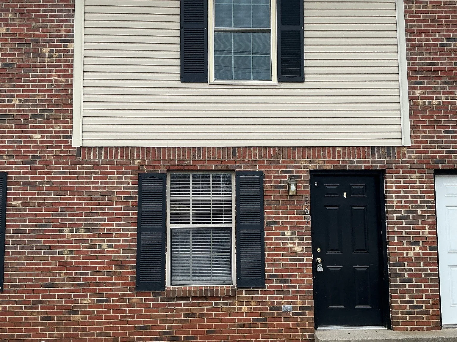 2 bed, 1.5 bath, 1000 sqft, $995 — Photo 2