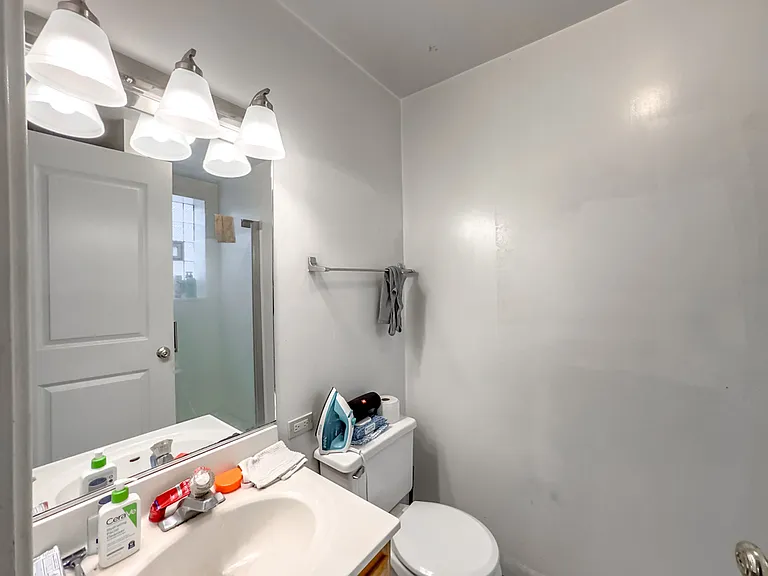 6719 N Sheridan Rd #N4 — Photo 11
