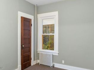 10 Magnolia Ter, Albany, NY 12209