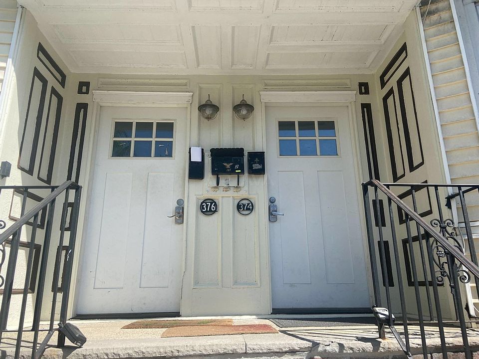 1st image of 376 Prospect St #3