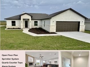 173 Pine Valley Dr, La Vernia, TX 78121