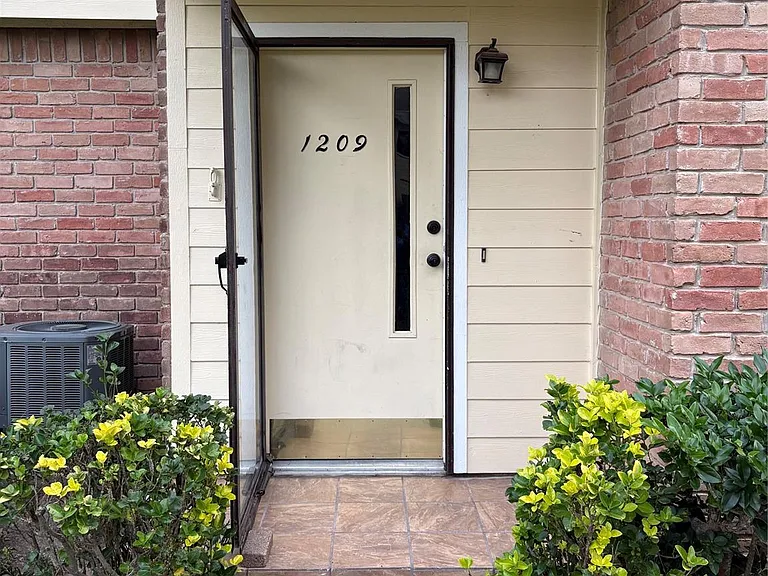14515 Wunderlich Dr #1209 — Photo 2