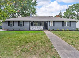 3636 SW Stratford Rd, Topeka, KS 66604