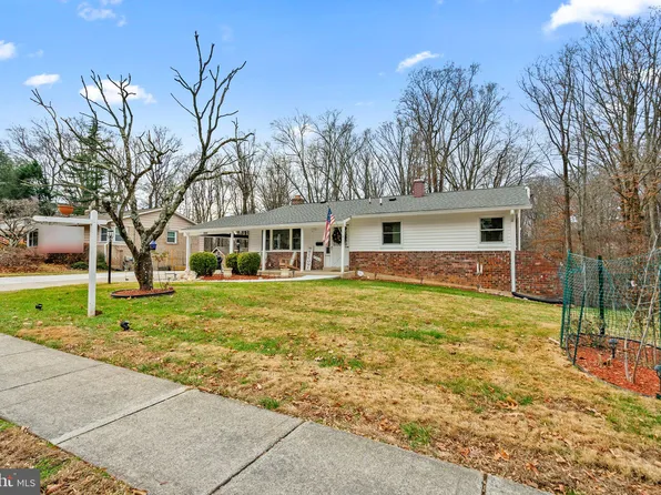 5208 Russett Rd, Rockville, MD 20853