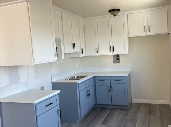 151 W Imperial Hwy #D, Los Angeles, CA 90061