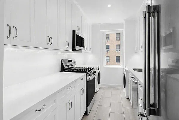 Kitchen, photo 1
