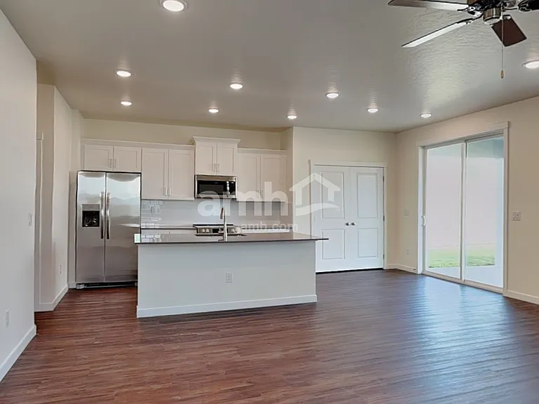 9507 W Shumard St — Photo 3