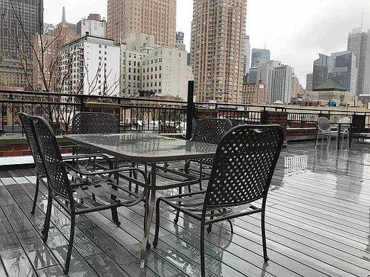 Rented by Avenues Real Estate | media 40