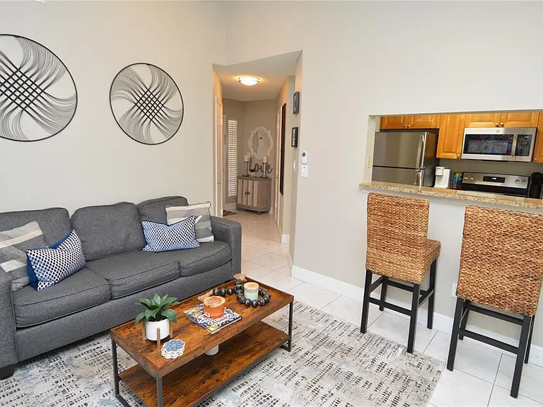 8752 Mallard Reserve Dr #203 — Photo 4
