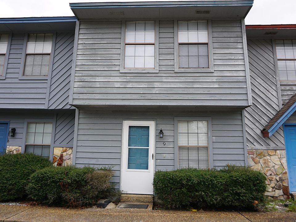 1st image of 1325 Greendale Ave Unit 9