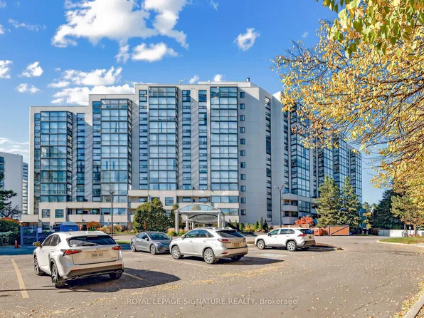 20 Harding Blvd W #303, Richmond Hill, ON L4C 9S4