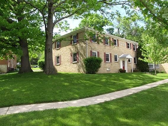 1st image of 1342 E Randolph Ct