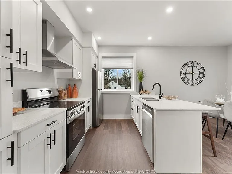 120 Centre St W #3A — Photo 5