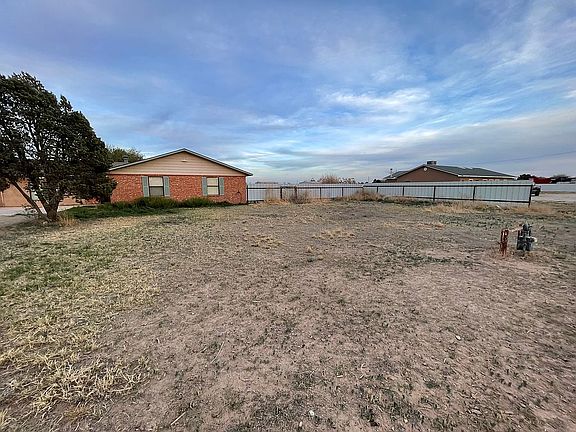 3rd image of R296 N 13th Rural St