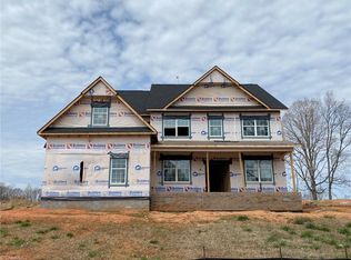 8001 Hacker Dr #28, Stokesdale, NC 27357