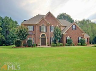 100 Edinburgh Ct, Fayetteville, GA 30215
