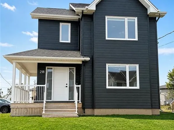 218 Falcon Dr, Moncton, NB E1G 0H7