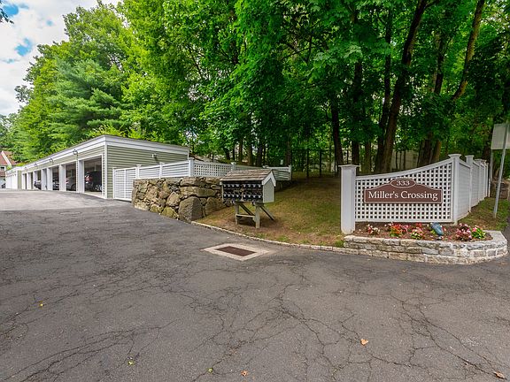 333 Palmer Hill Rd Unit 1B-print-003-030-Exterior-3936x2624-300dpi.jpg