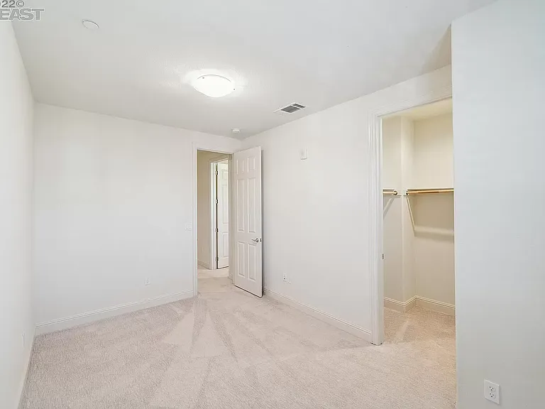 3047 Blackberry Ave — Photo 25