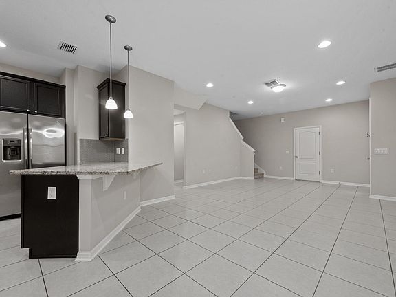 5th image of 2755 White Isle Ln