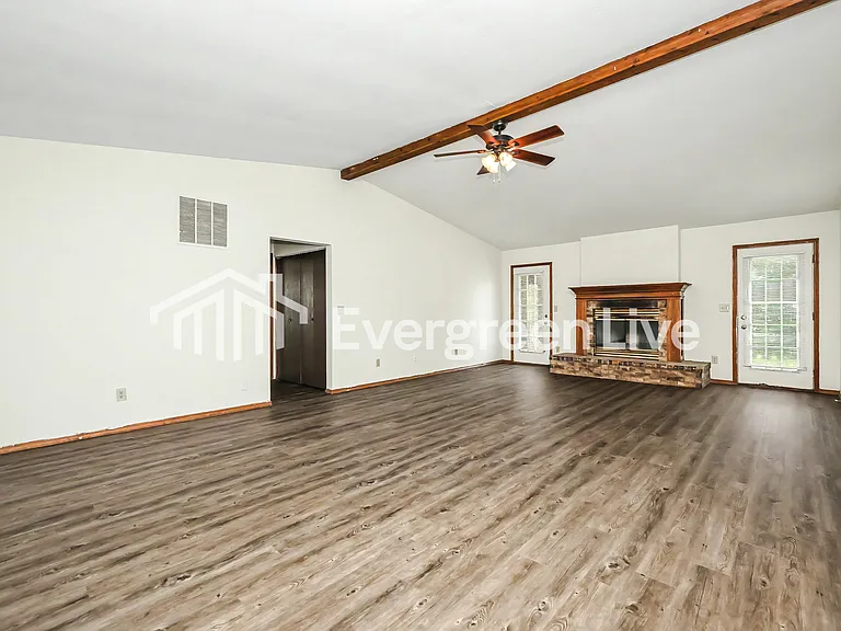 6877 Charlesgate Rd — Photo 4