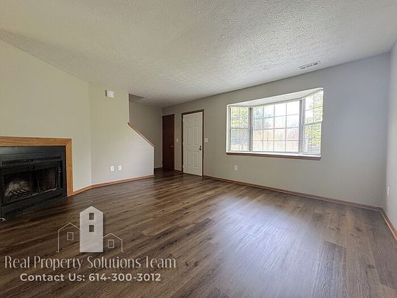 5th image of 975 Cross Country Dr W
