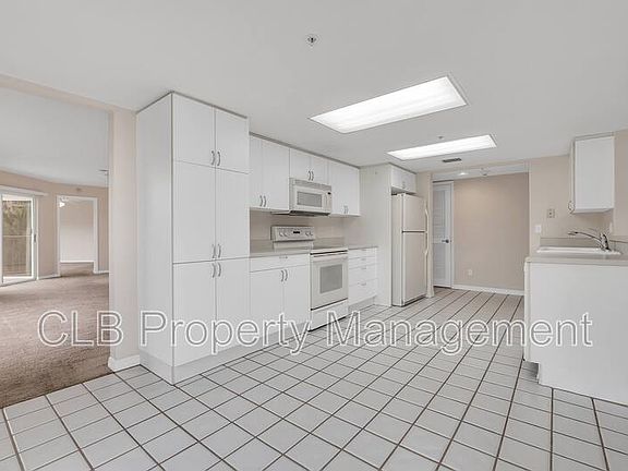 3rd image of 3 Oceans West Blvd APT 2B4