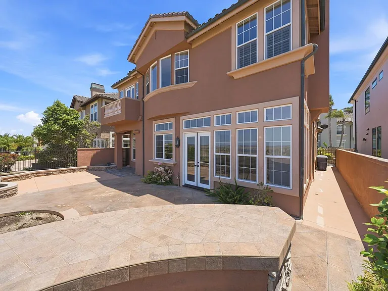 5571 Ocean Terrace Dr — Photo 18