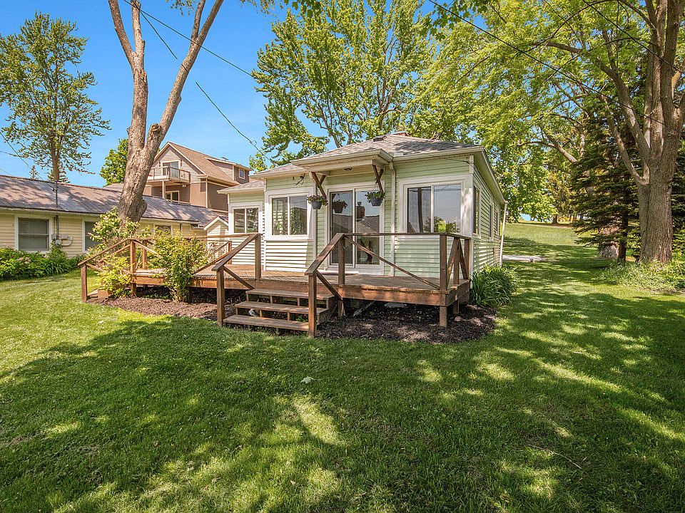 1st image of 8224 Morrison Lake Gdns