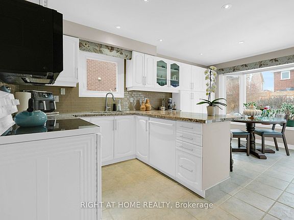 5th image of 3098 Barwell Rd