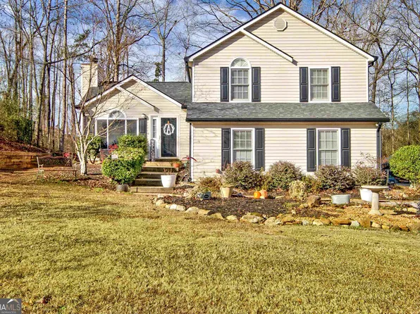 177 Natures Cove Rd, Newnan, GA 30263