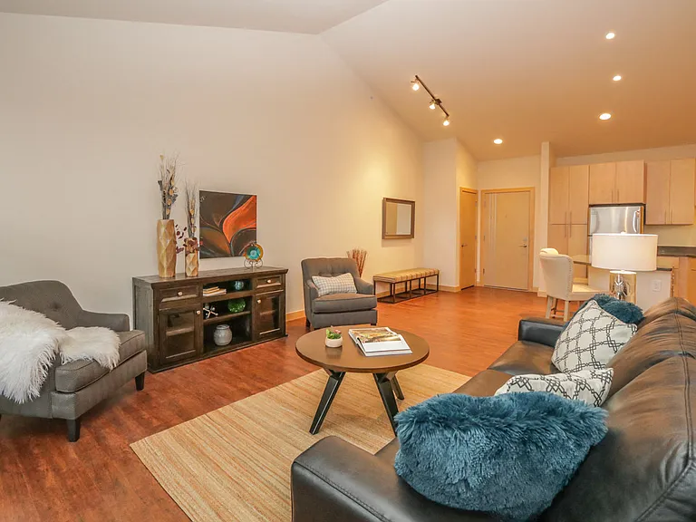 Conservancy Pointe — Photo 16