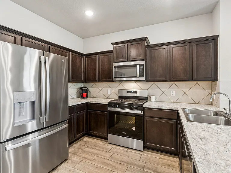 3120 Providence Pl — Photo 10