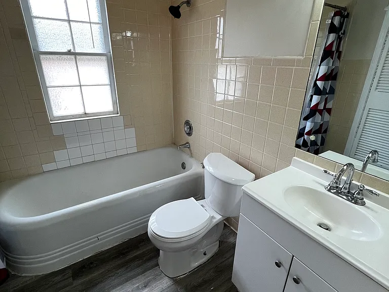 19770 Lake Shore Blvd #2 — Photo 10