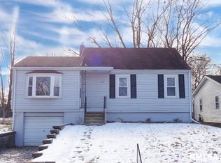 3208 W Greenwood Pl, Peoria, IL 61615
